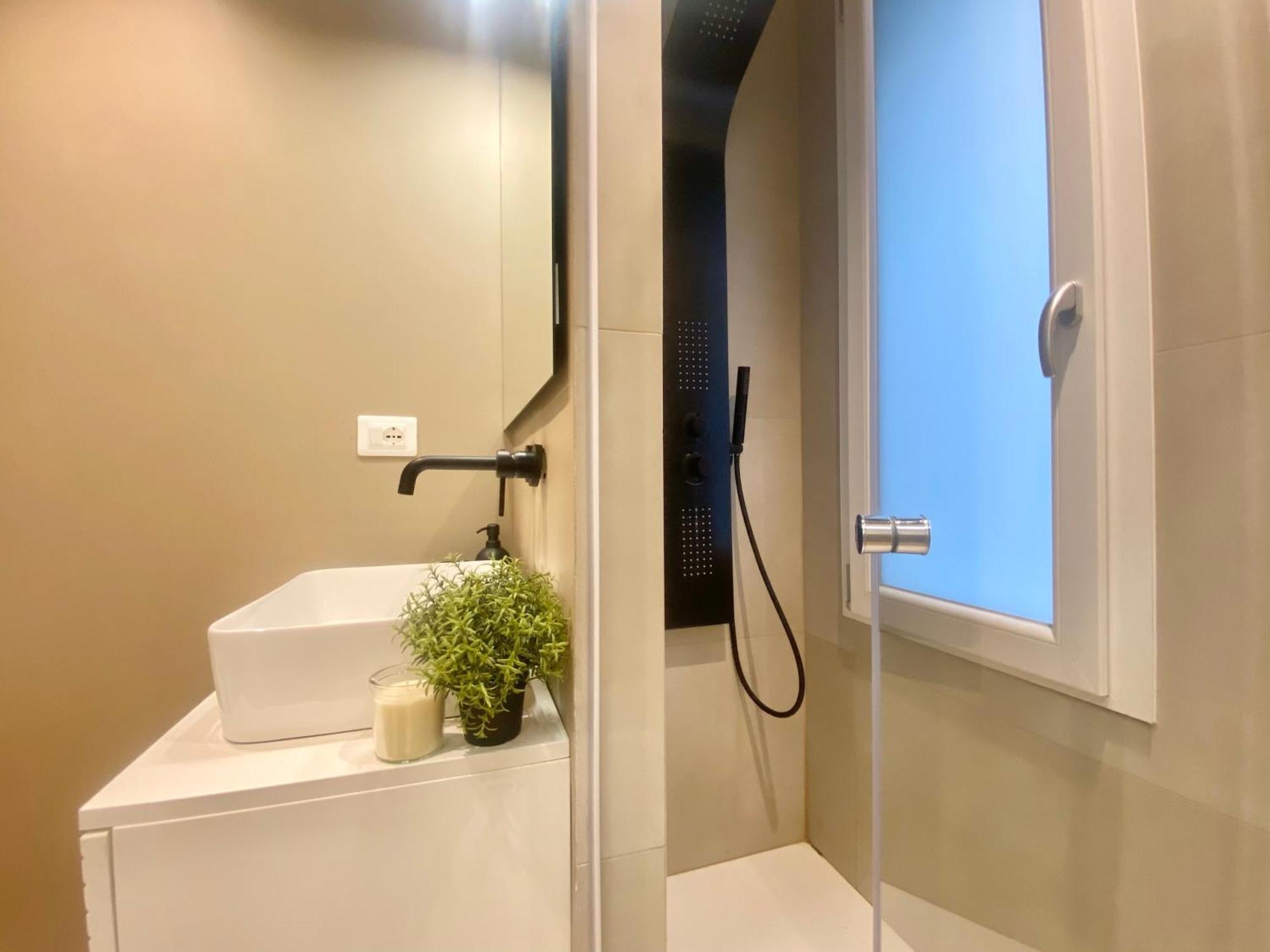 Casaviva - Apartment In The Historic Center - Sea Genoa Luaran gambar